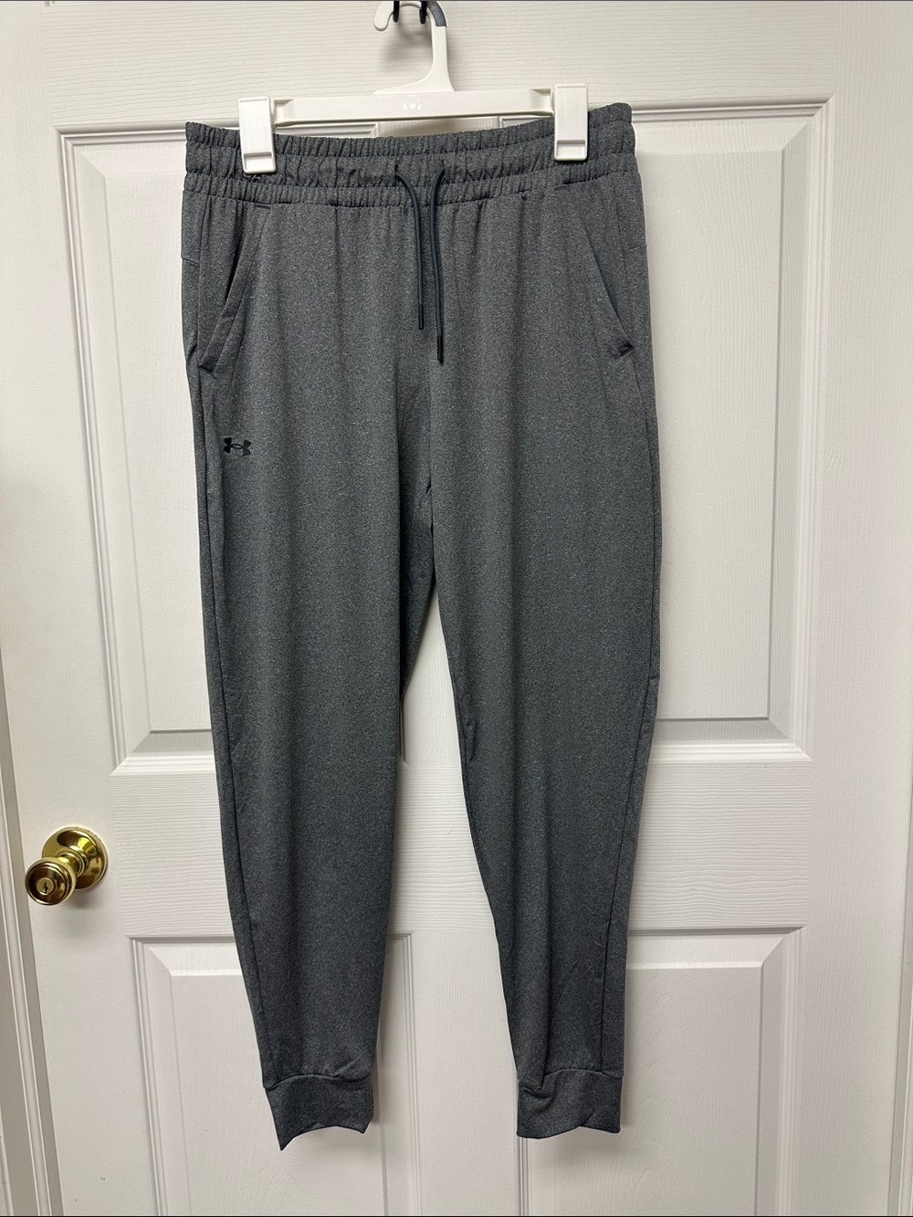 Under Armour Women’s Gray Joggers size Medium